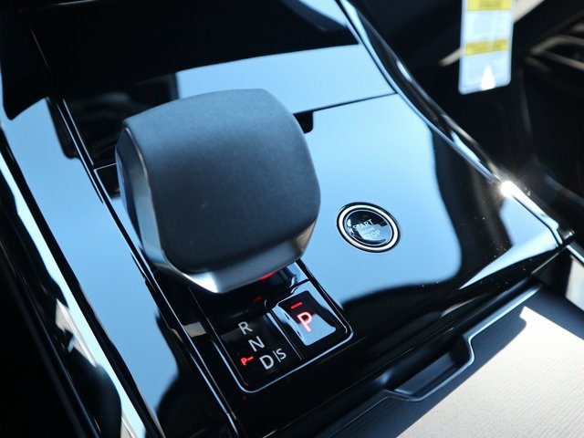 2025 Land Rover Range Rover Sport SE photo 12