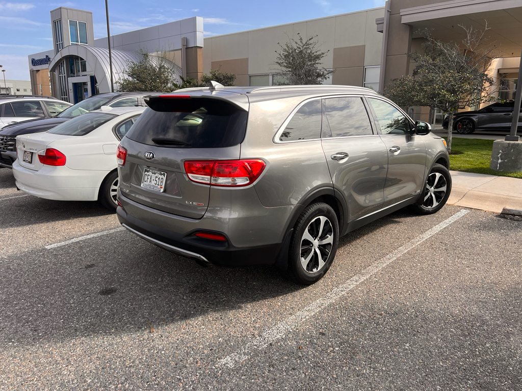 2016 Kia Sorento EX photo 7