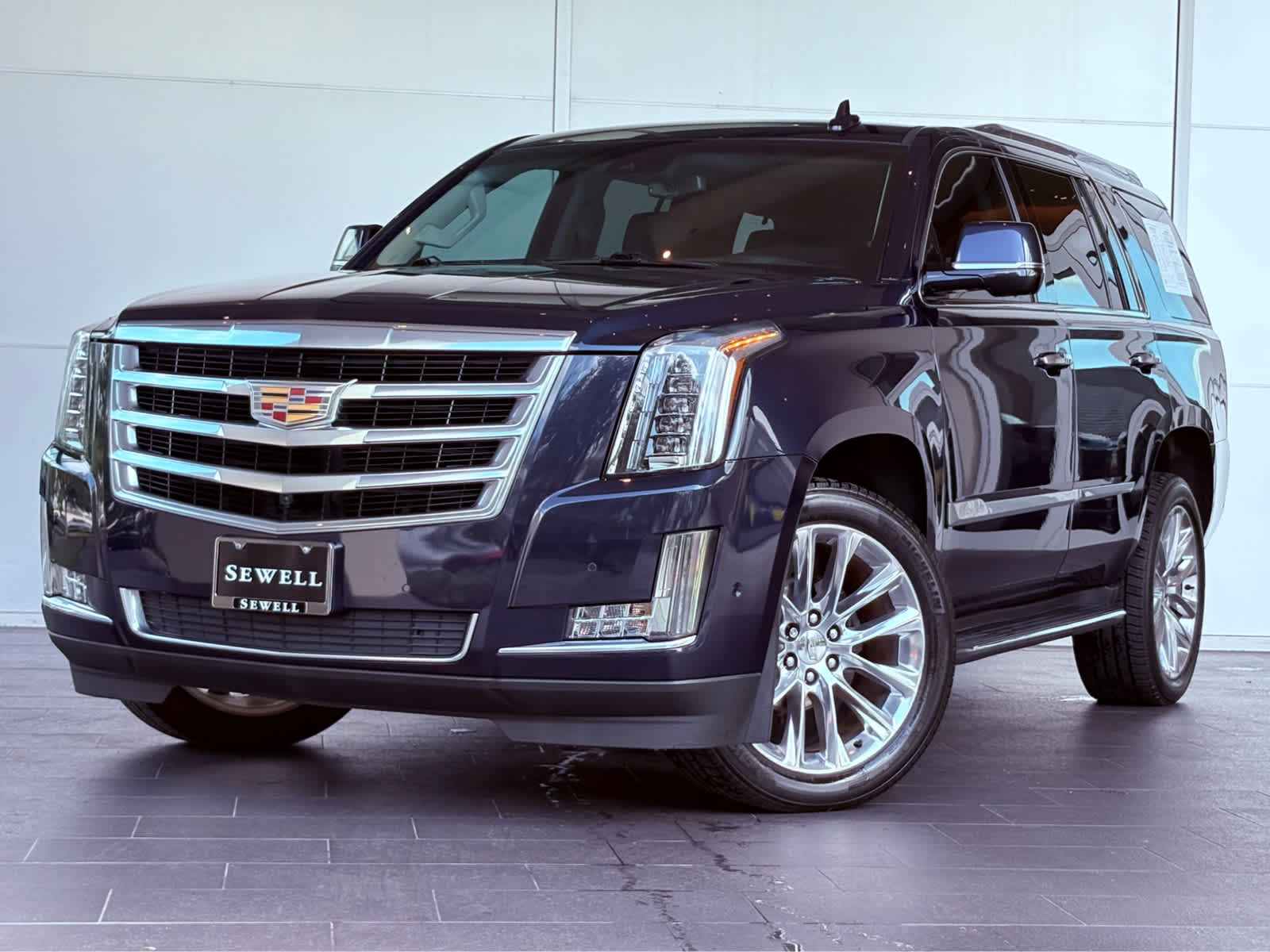 2020 Cadillac Escalade Luxury