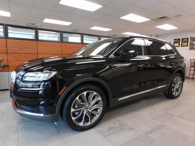 2022 Lincoln Nautilus Reserve's photo