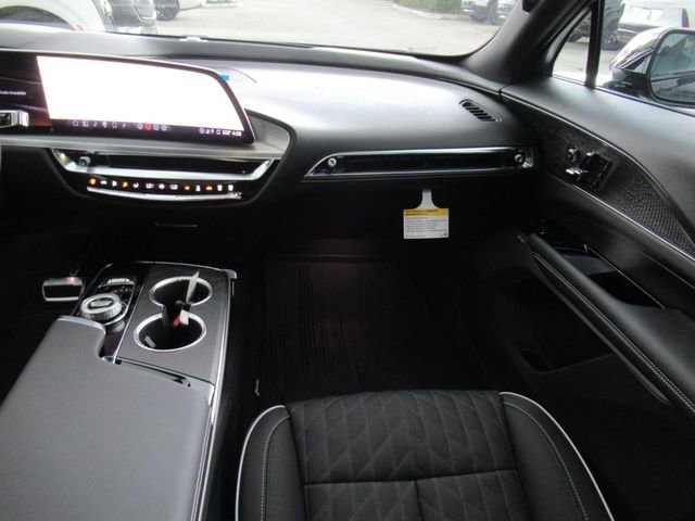 2026 Cadillac Lyriq photo 14