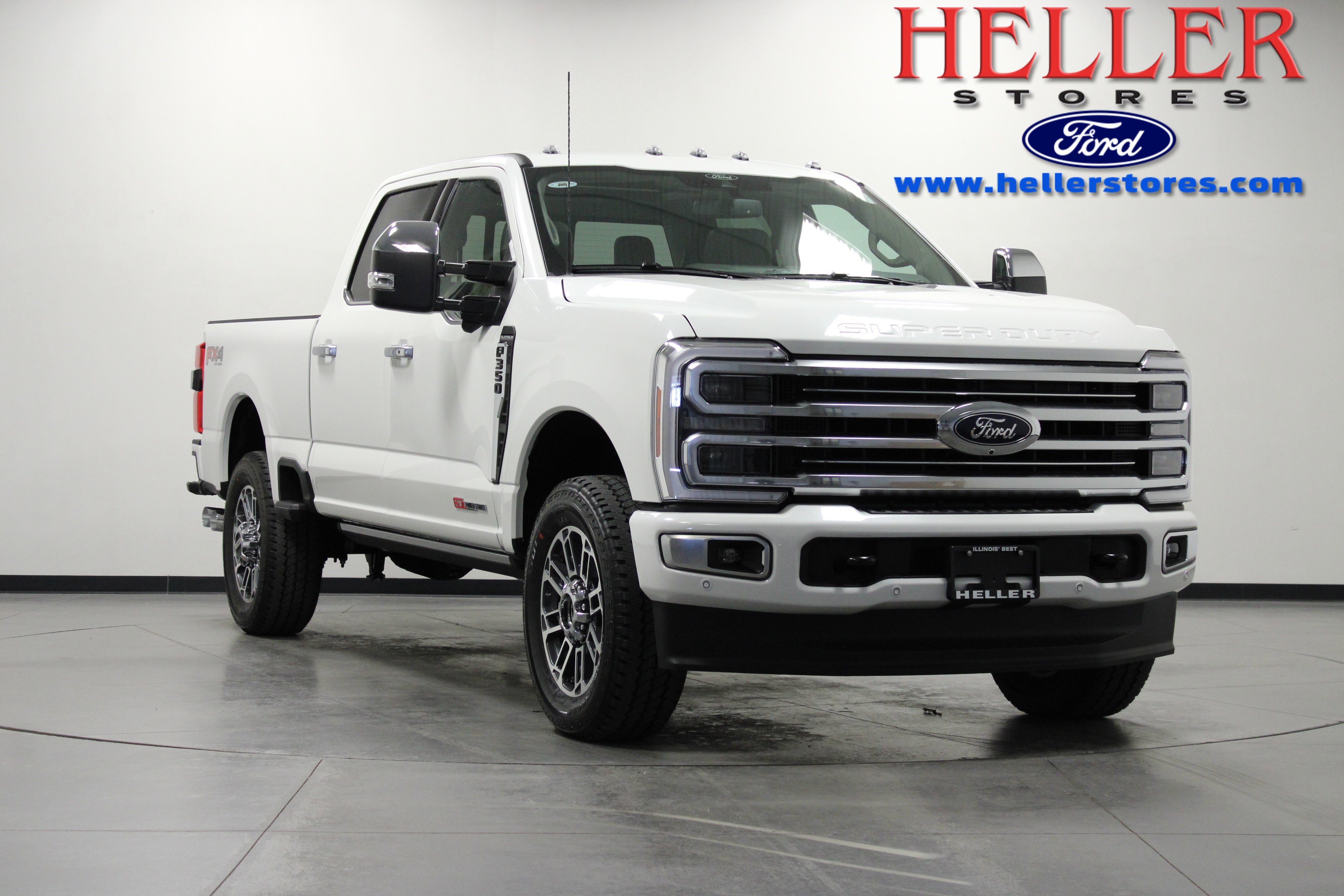2026 Ford F-350 Super Duty Platinum's photo