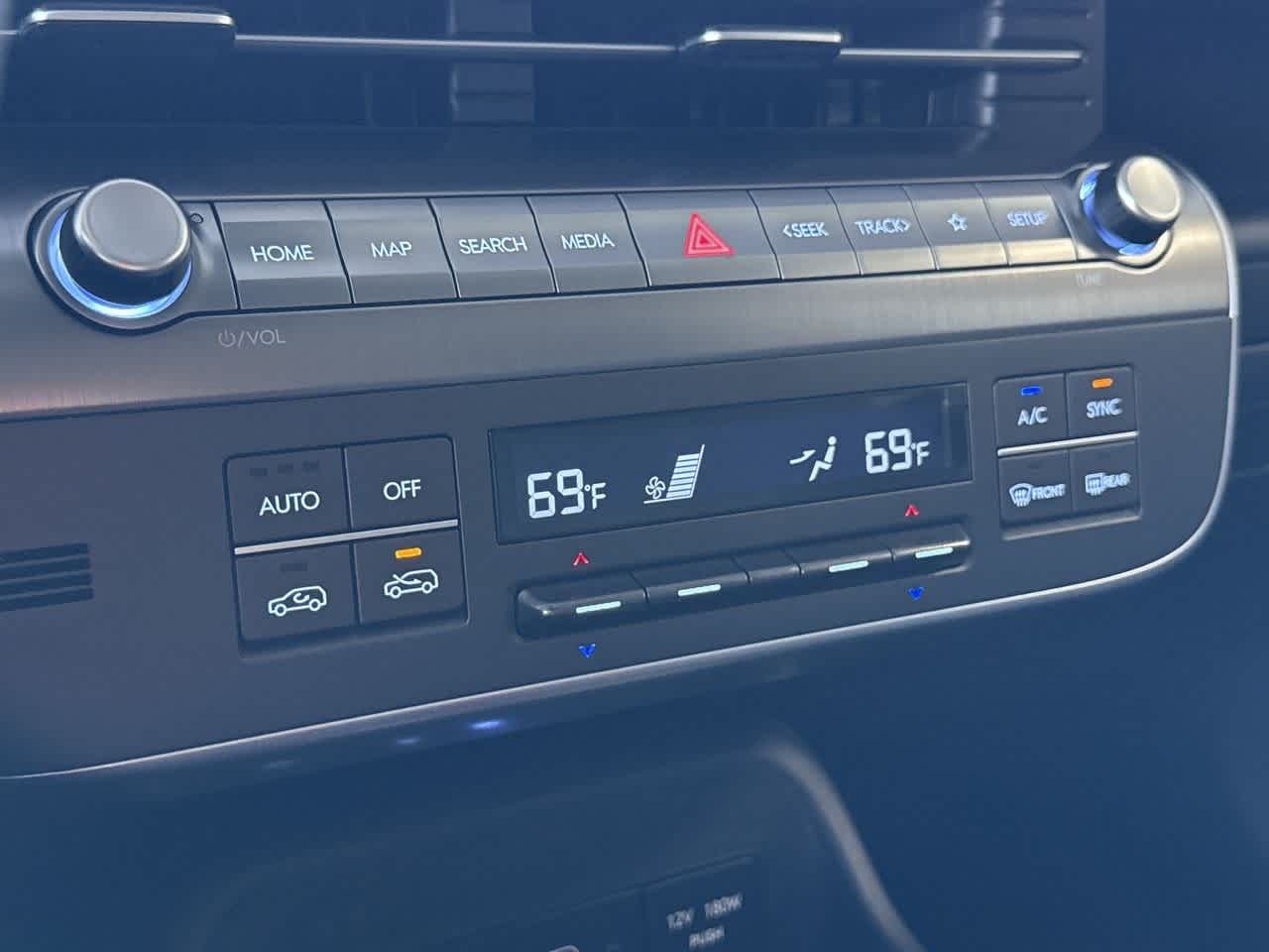 2026 Hyundai Kona SEL photo 16