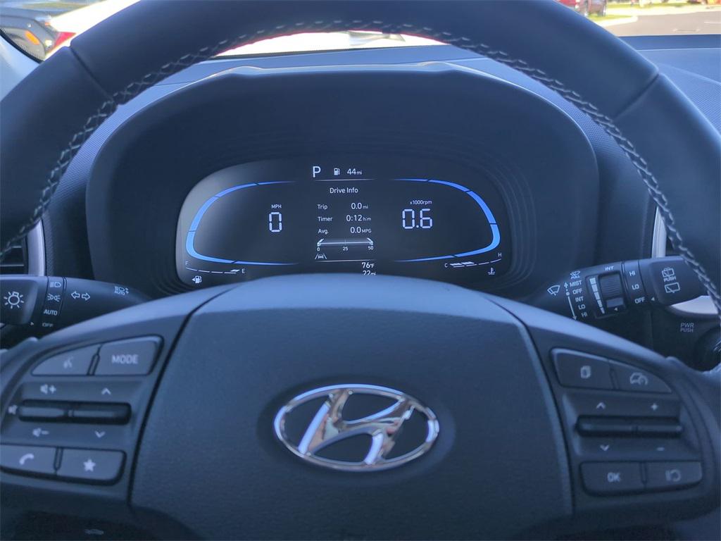 2026 Hyundai Venue SEL photo 28