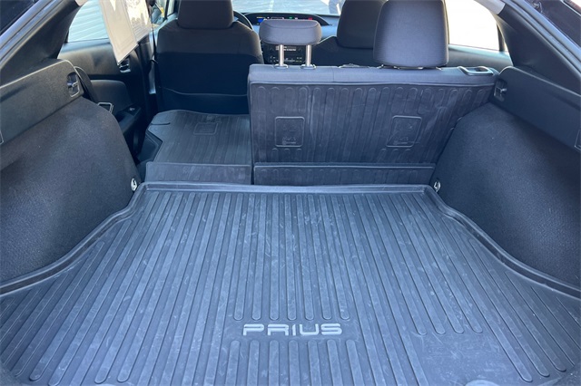 2017 Toyota Prius One Two photo 16