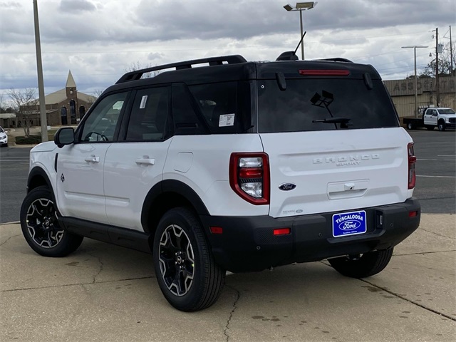2025 Ford Bronco Sport Outer Banks photo 6