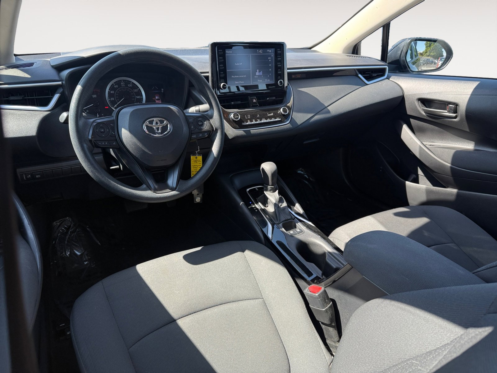 2022 Toyota Corolla LE photo 15