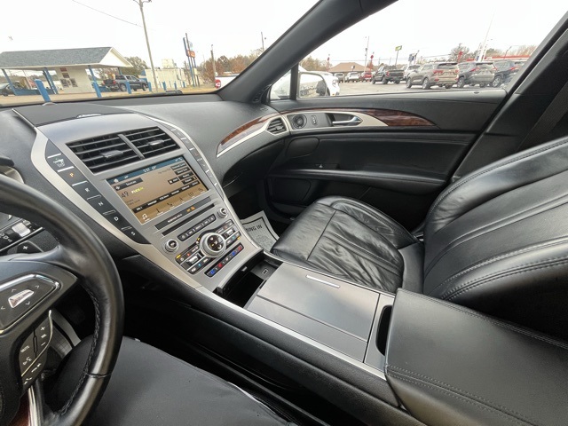 2018 Lincoln MKZ Reserve photo 2