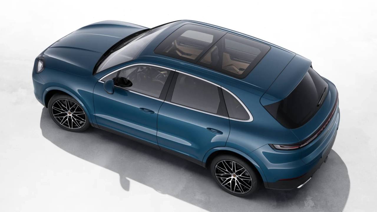 2026 Porsche Cayenne photo 4
