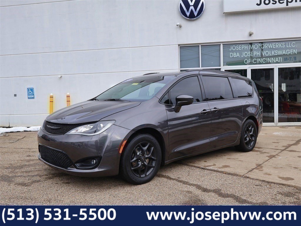 2019 Chrysler Pacifica Touring L Plus