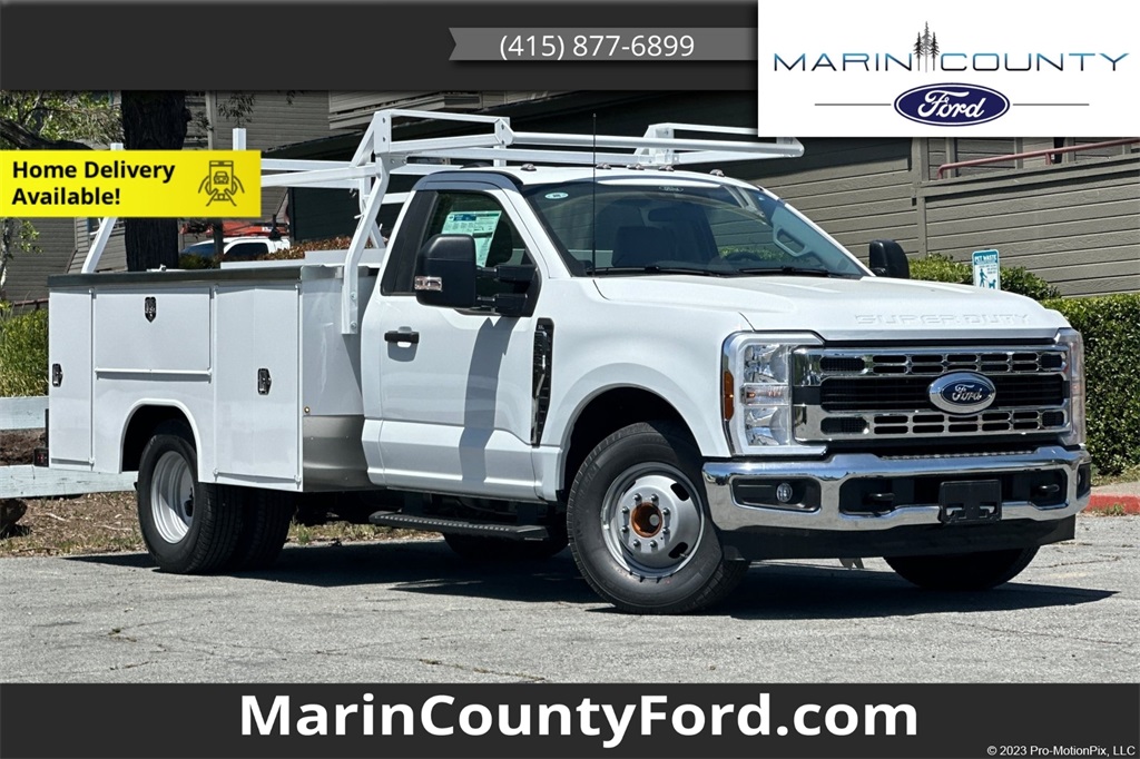 2025 Ford F-350 Super Duty Chassis Cab XL's photo