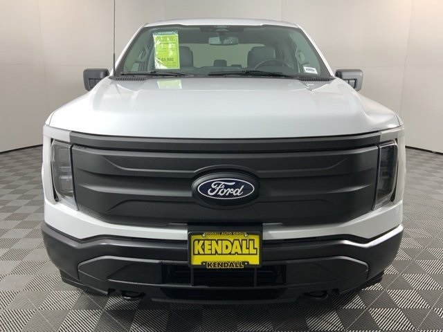 2024 Ford F-150 Lightning photo 2