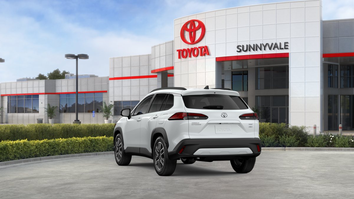 2026 Toyota Corolla Cross XLE photo 4