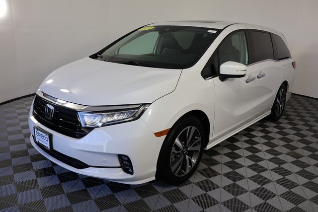 2023 Honda Odyssey Touring photo 4