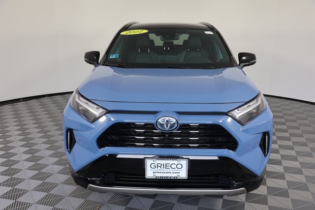 2022 Toyota RAV4 Hybrid XSE photo 3