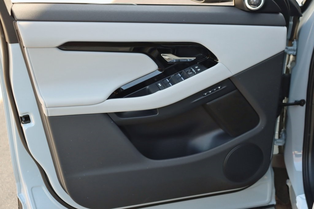 2026 LAND ROVER RANGE ROVER EVOQUE - Image 10