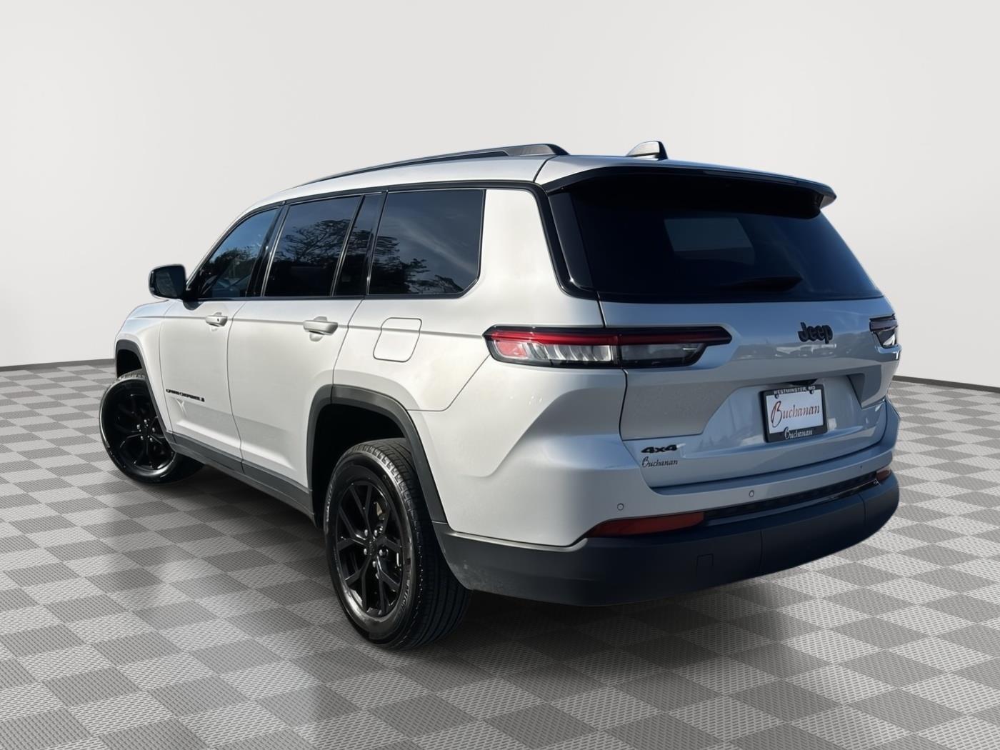 2024 Jeep Grand Cherokee Altitude photo 4