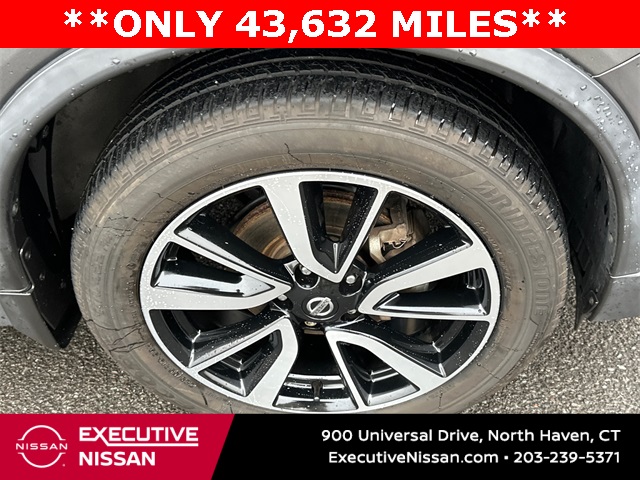 2019 Nissan Rogue SL photo 4