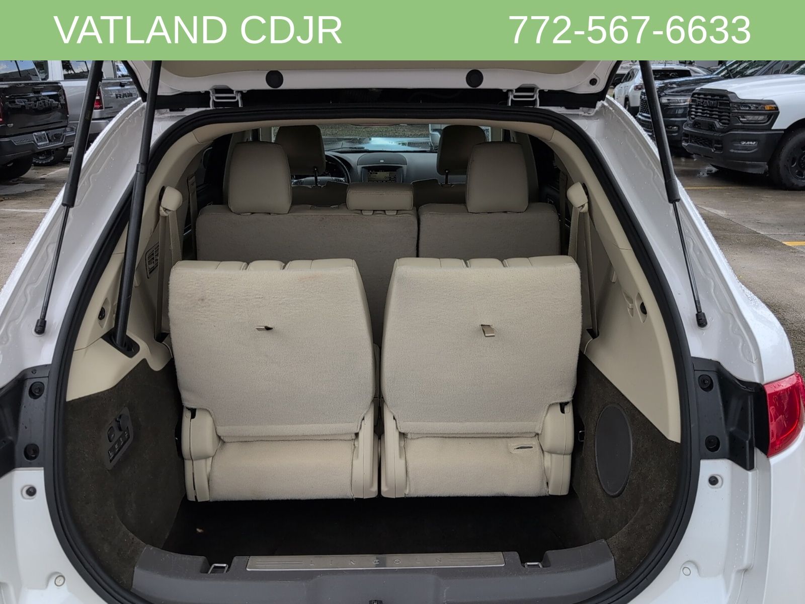 2016 Lincoln MKT EcoBoost photo 42