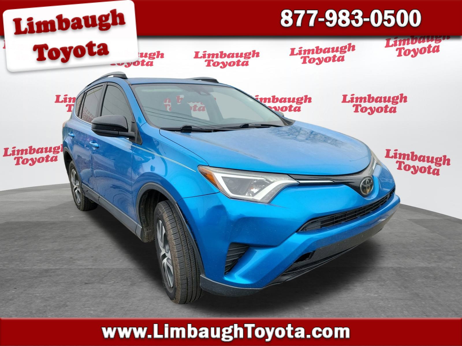 2017 Toyota RAV4 LE's photo