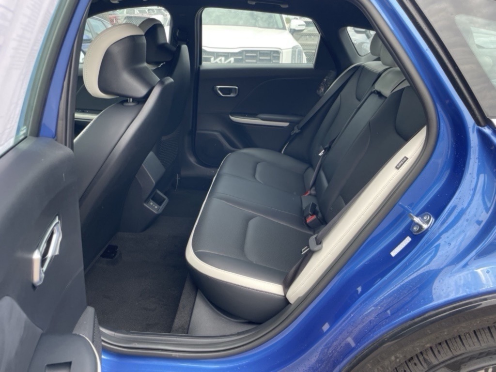 2026 Kia K5 GT-Line photo 12