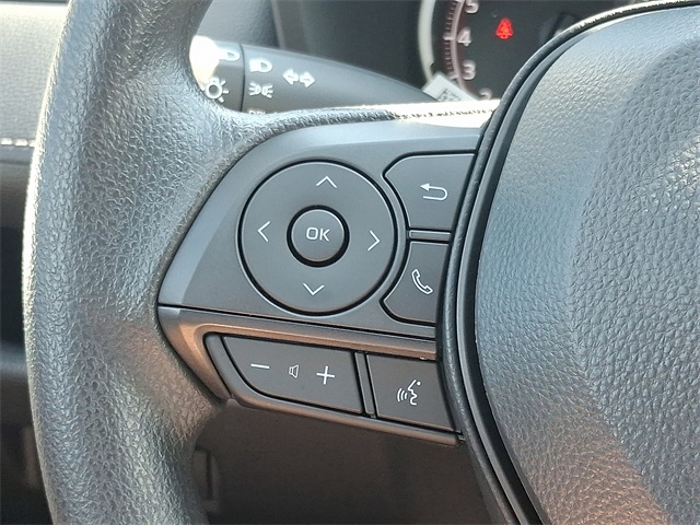 2025 Toyota RAV4 LE photo 16