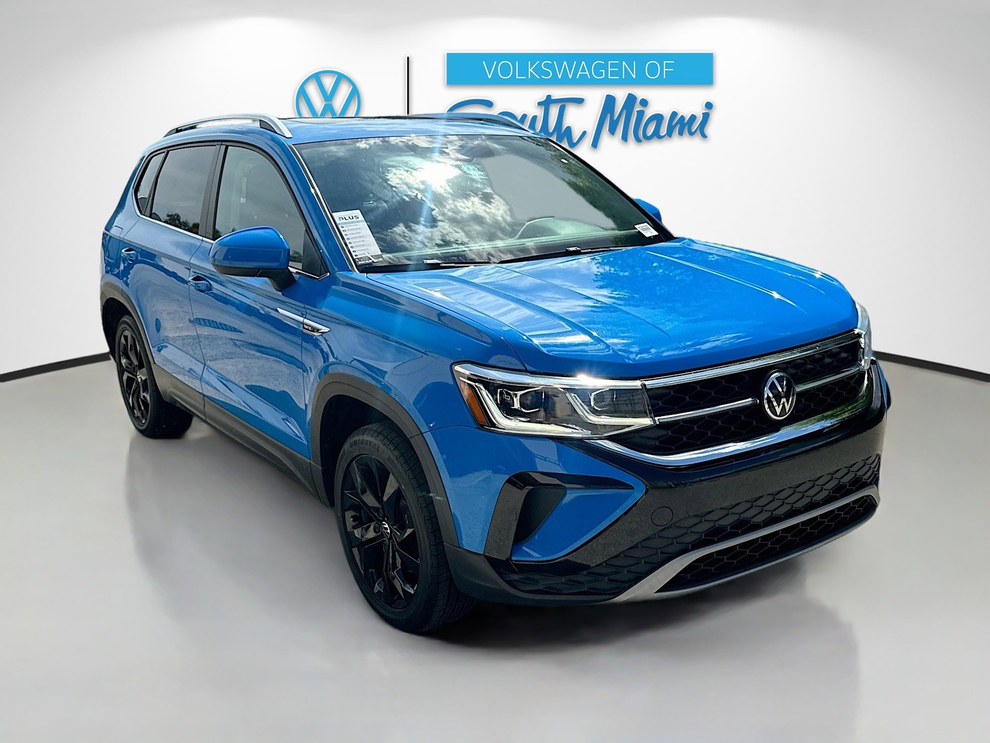 2022 Volkswagen Taos SEL photo 3