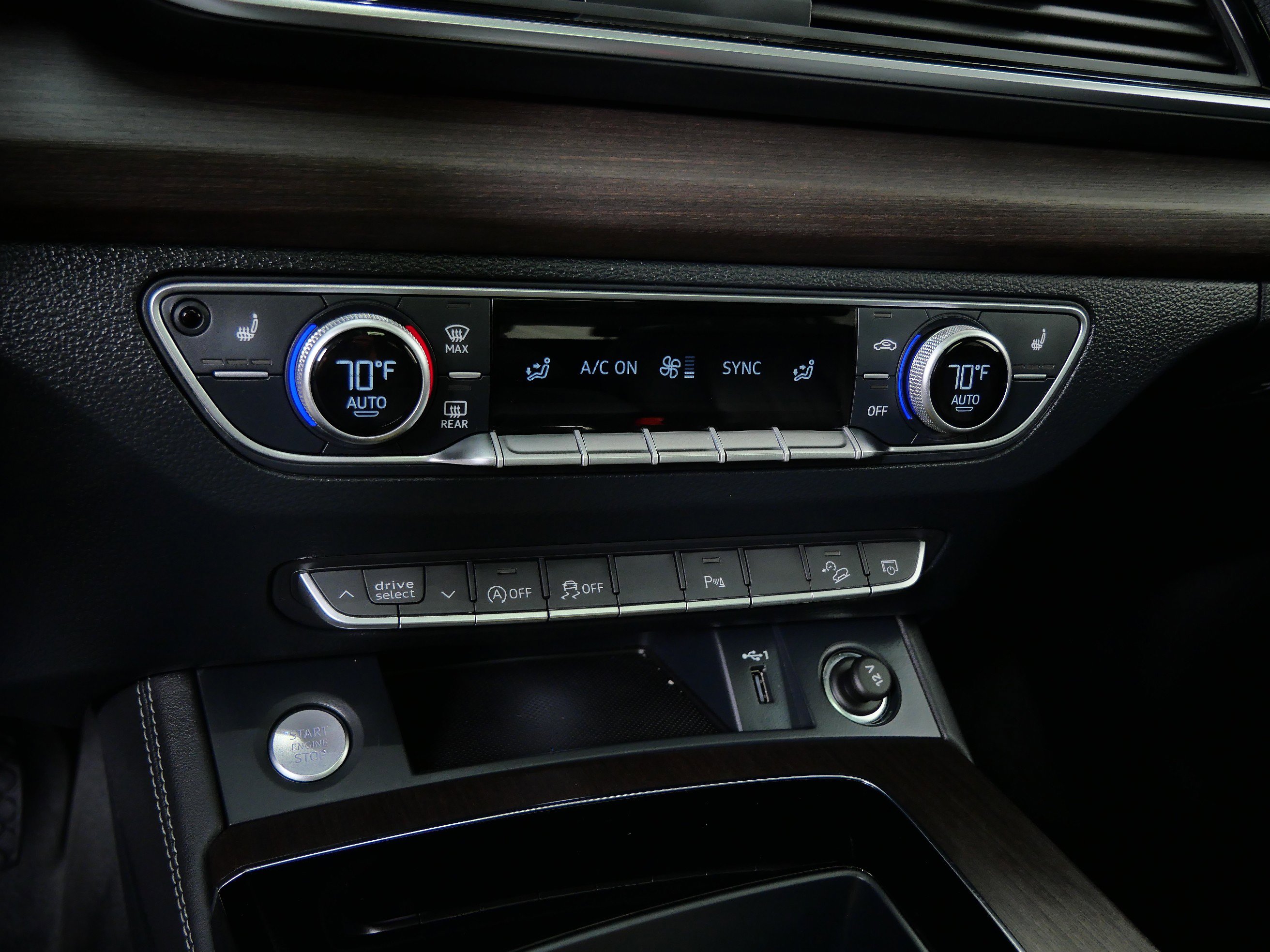 2022 Audi Q5 S line Premium Plus photo 21