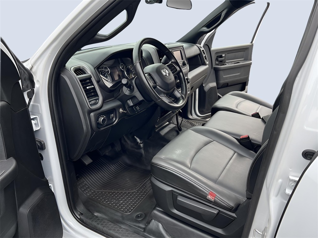 2022 Ram 5500 photo 11