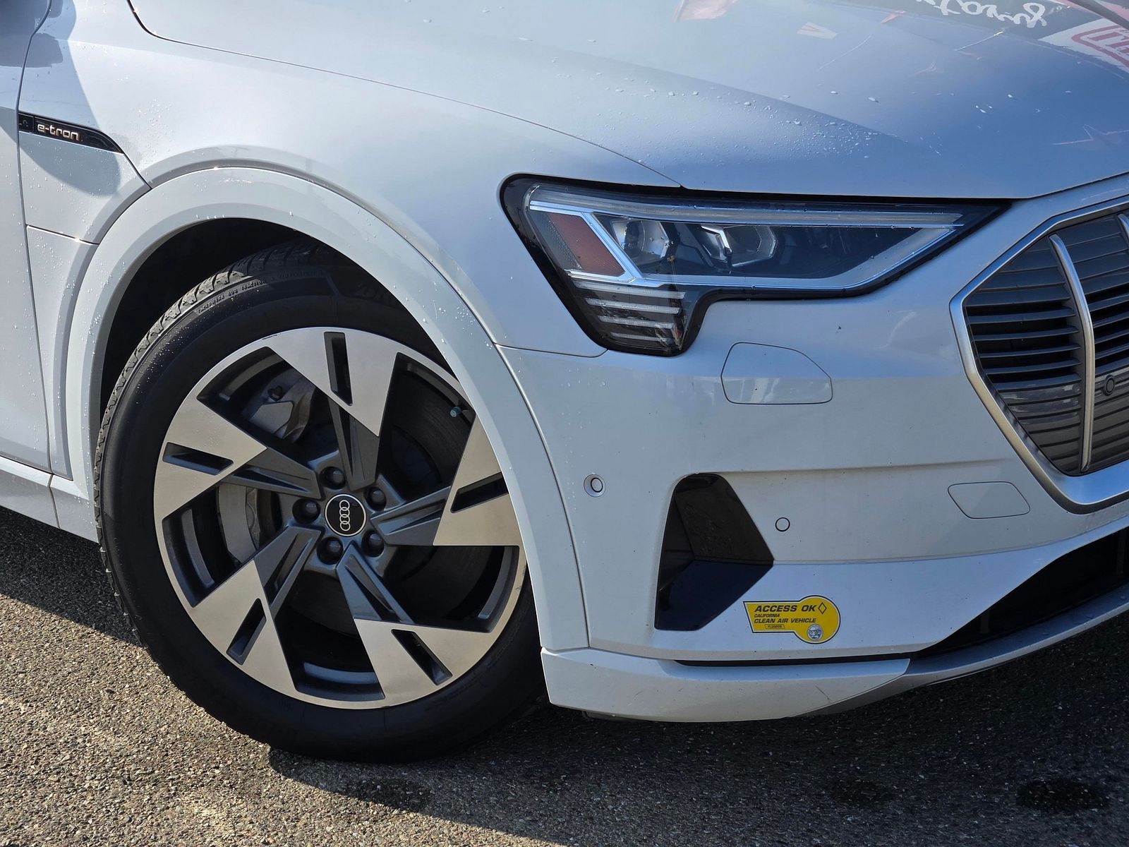 Used 2022 Audi e-tron Premium Plus with VIN WA1LAAGE4NB014085 for sale in Tracy, CA