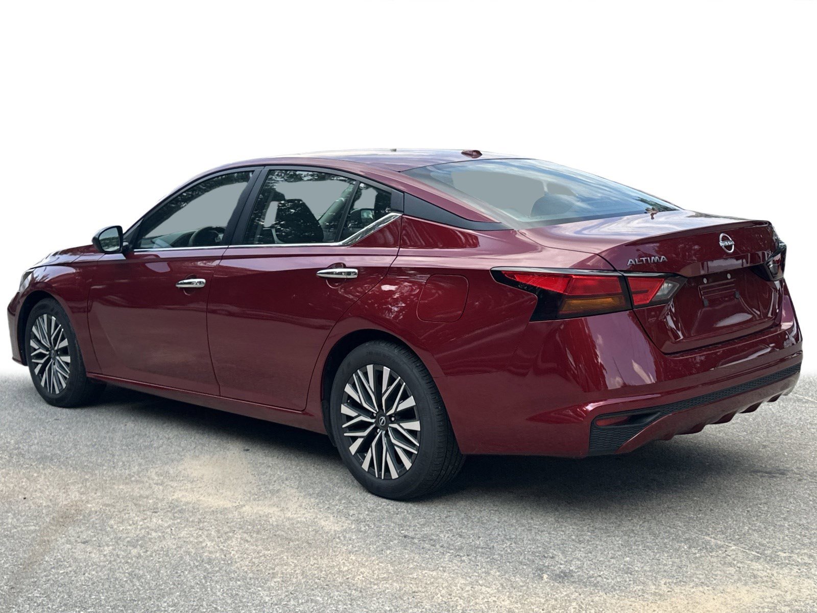2024 Nissan Altima 2.5 SV photo 4