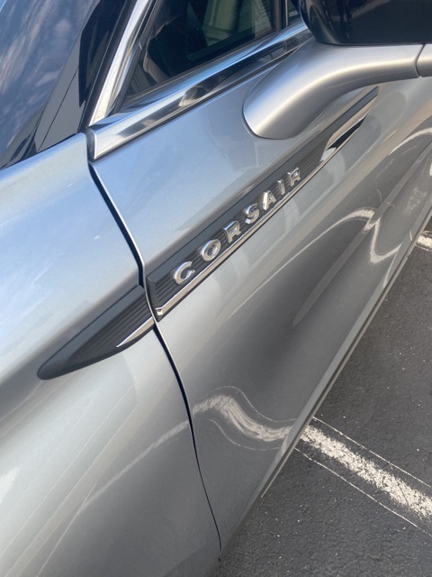 2023 Lincoln Corsair Standard photo 14