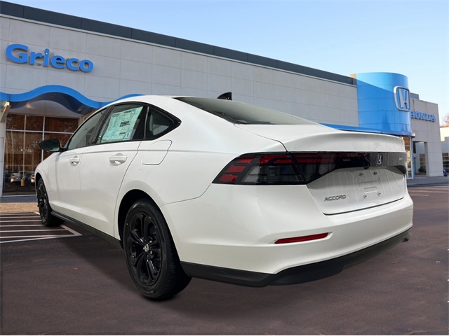 2025 Honda Accord SE photo 3