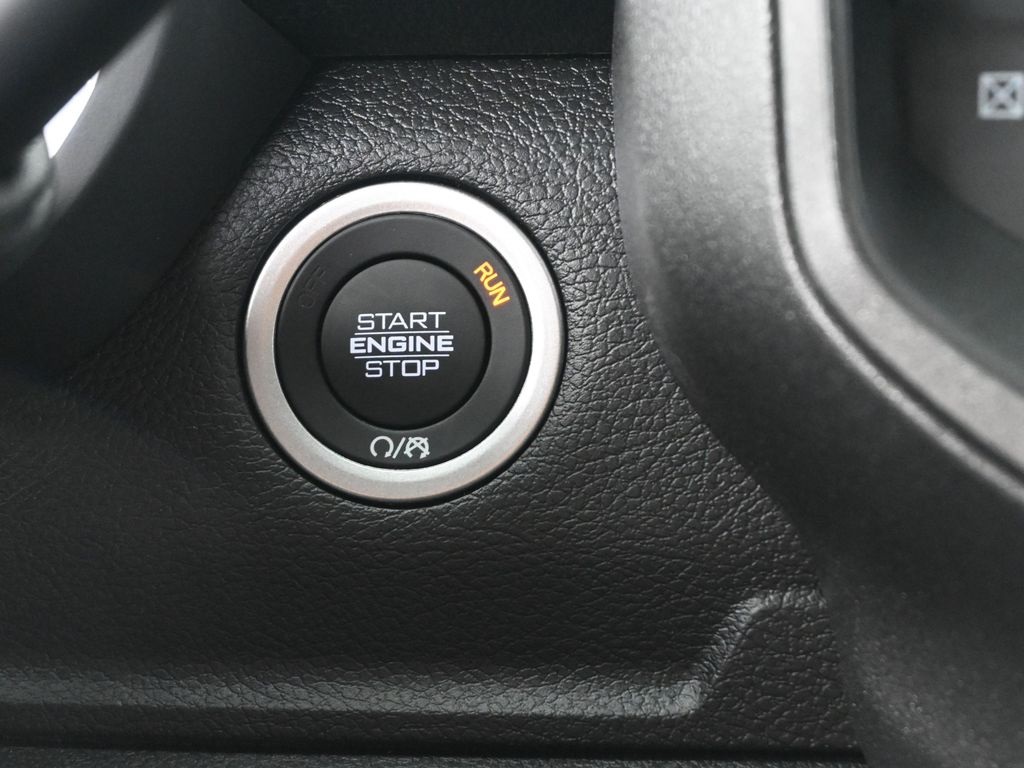 2025 Ram 2500 Tradesman photo 5