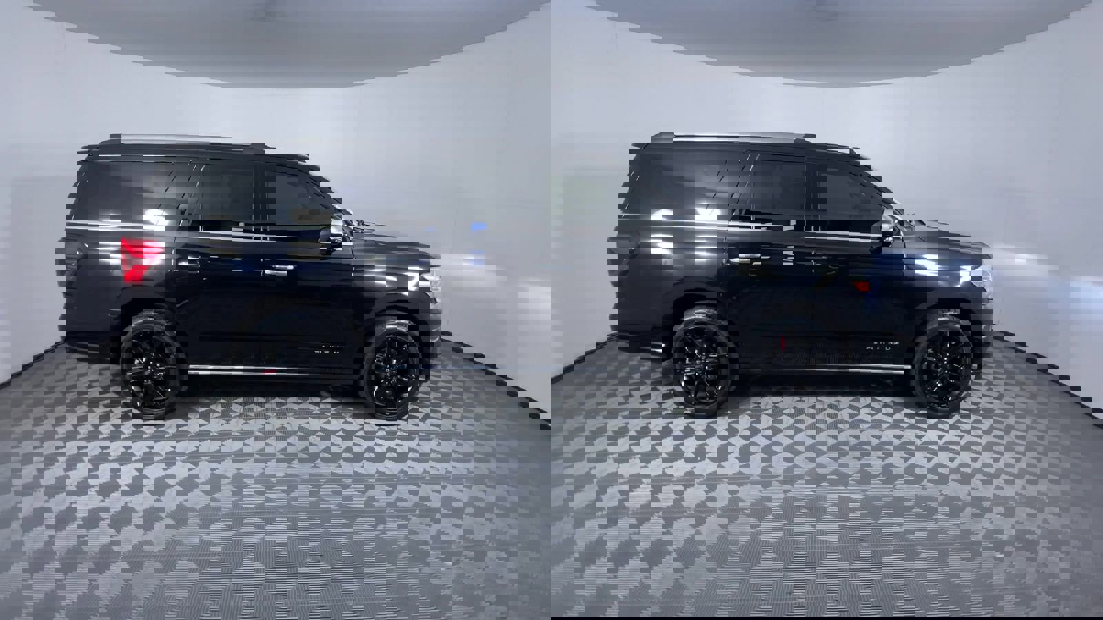 2024 Ford Expedition MAX Platinum photo 9
