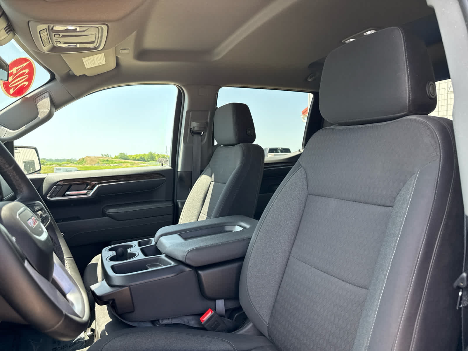 2024 Gmc Sierra 1500 Elevation photo 21