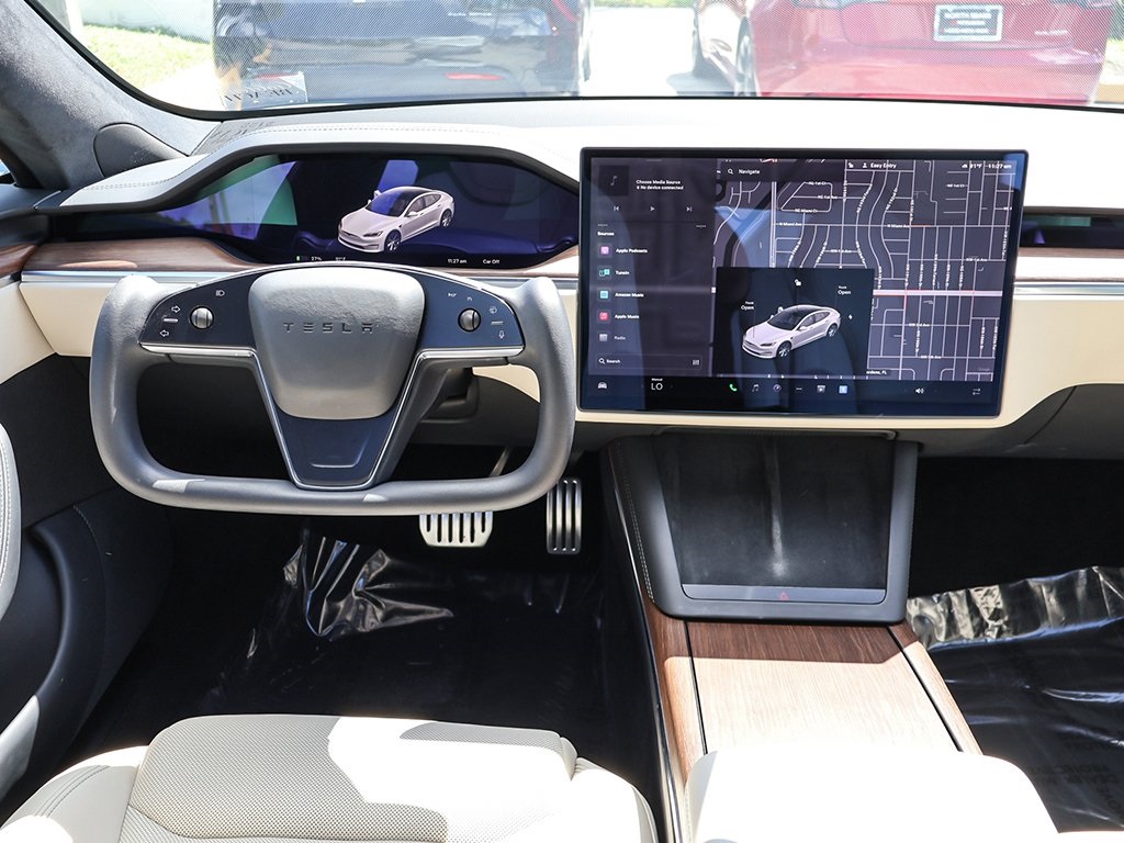 2022 Tesla Model S photo 33