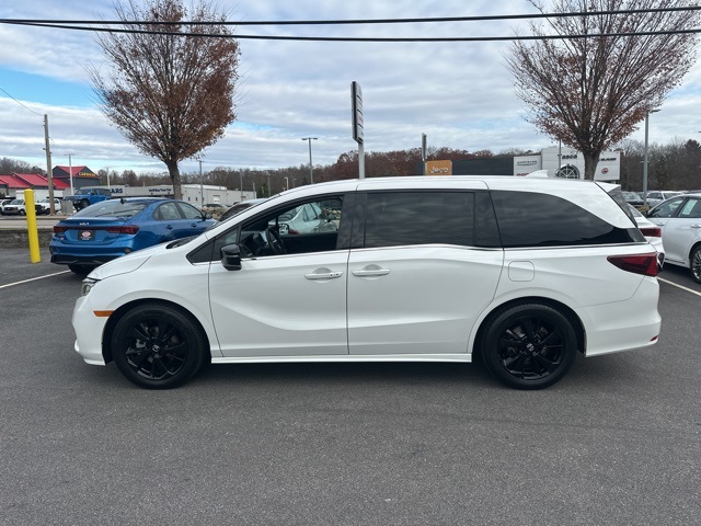 2023 Honda Odyssey Sport photo 4