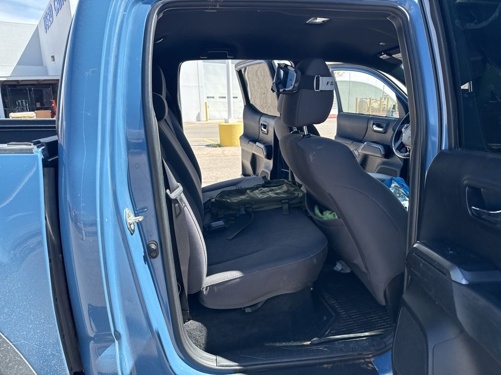 2019 Toyota Tacoma TRD Off-Road V6 Double Cab photo 39