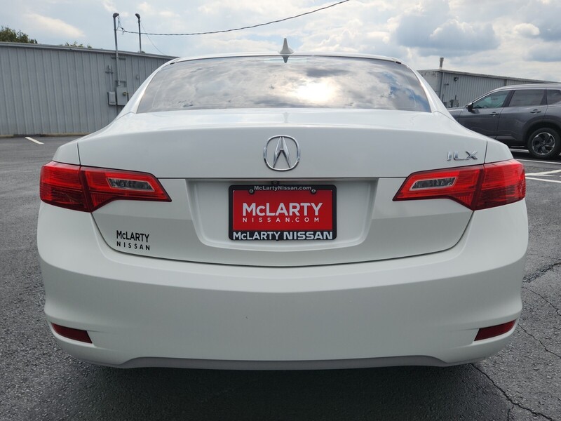 2015 Acura ILX 2.0L photo 3