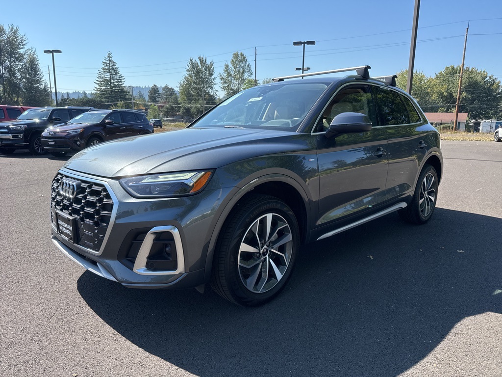 2023 Audi Q5 45 S line Premium photo 3