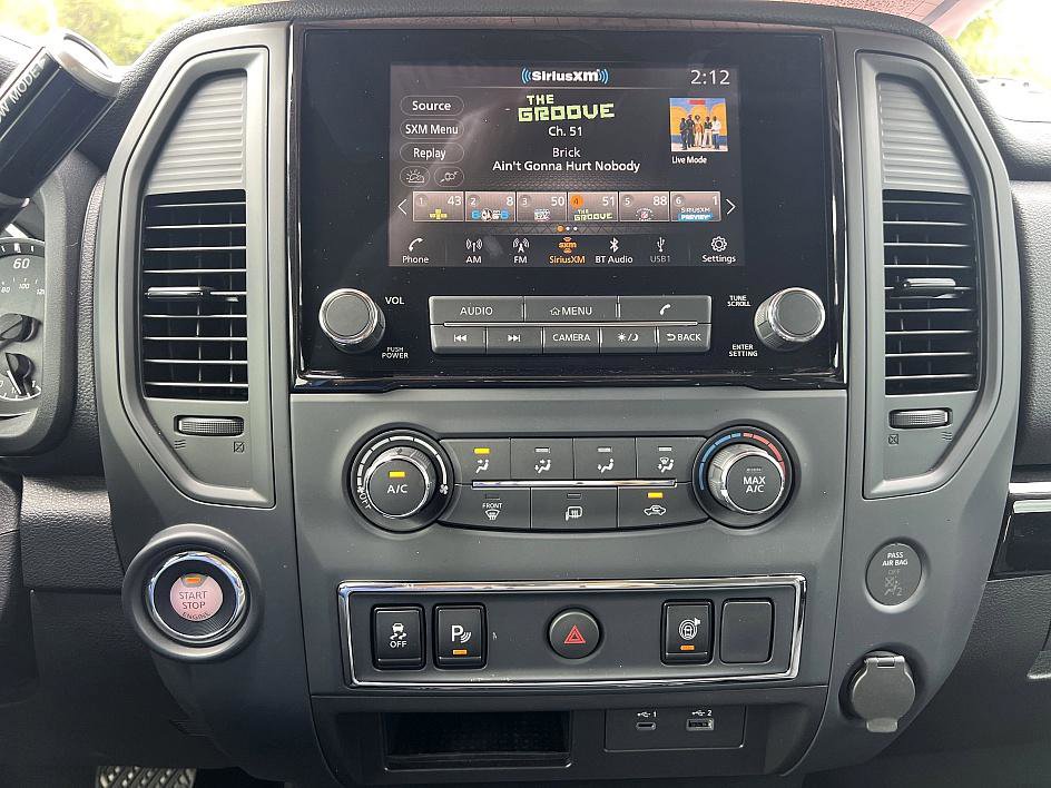 2024 Nissan Titan SV photo 22