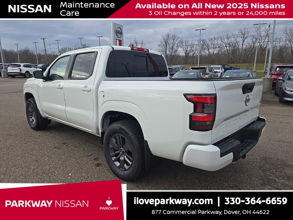 2025 Nissan Frontier Crew Cab SV photo 5