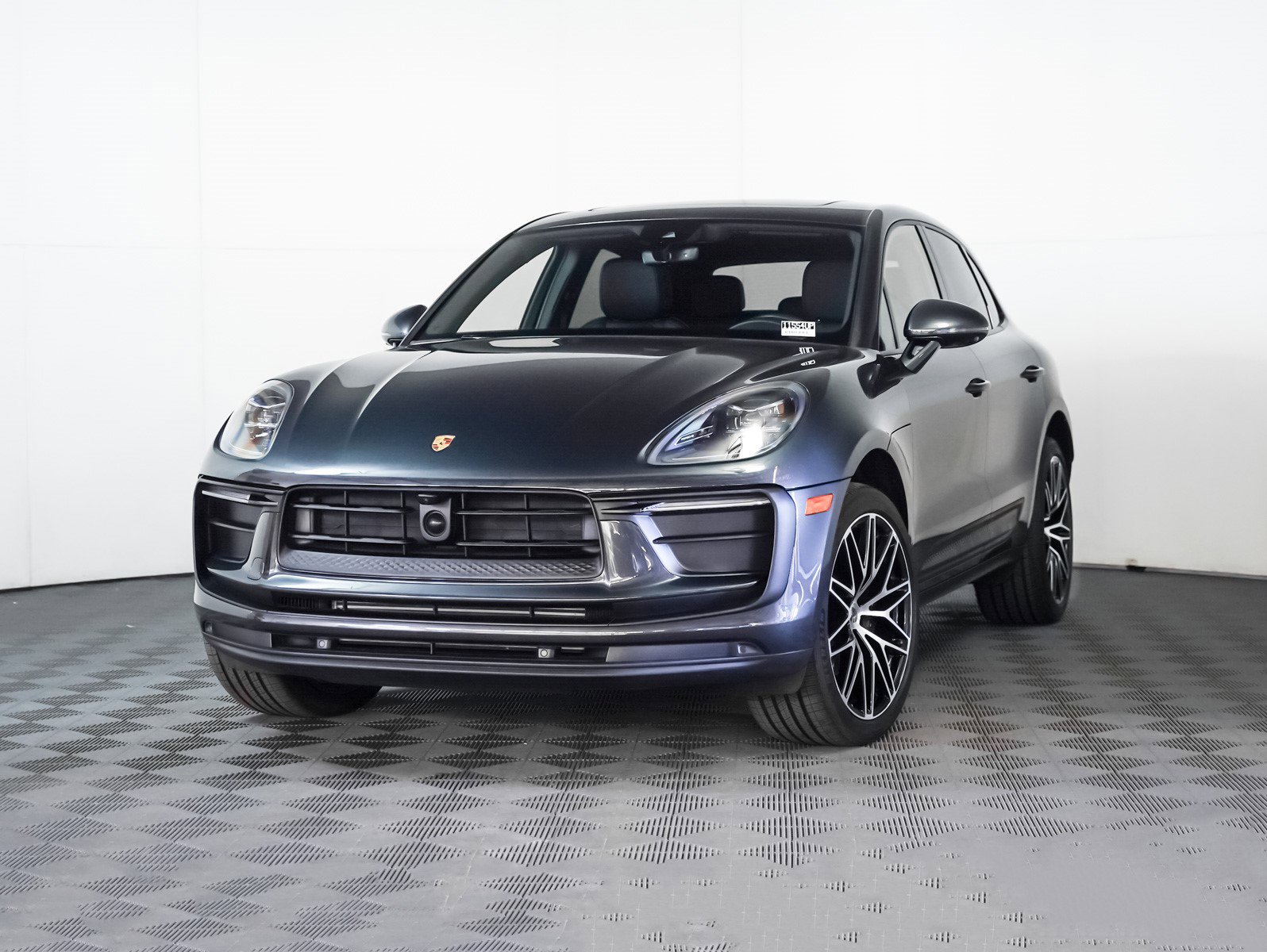 2024 Porsche Macan T