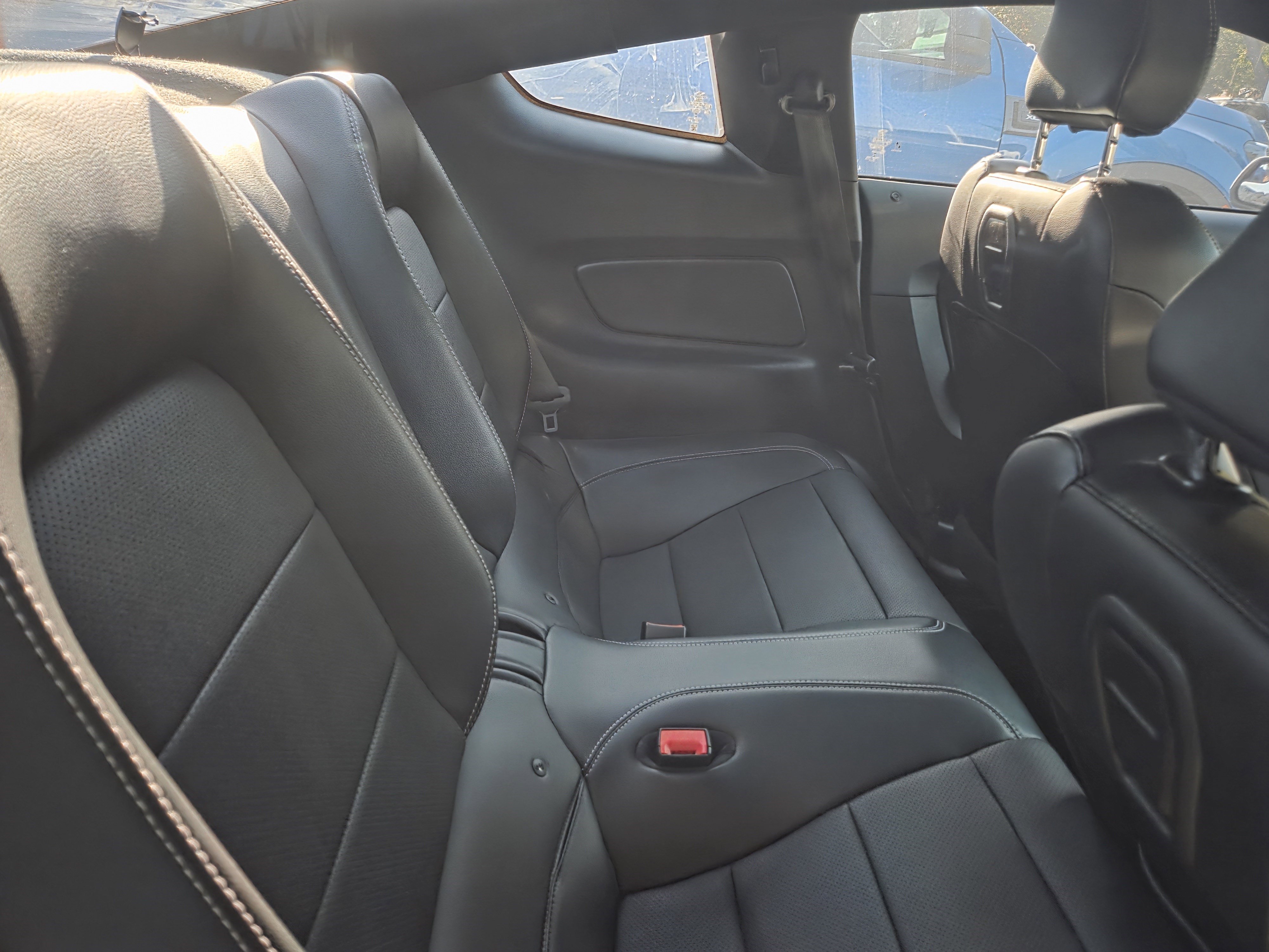 2020 Ford Mustang GT Premium photo 3