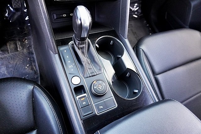 Used 2022 Silver Volkswagen 3.6L V6 SE w/Technology image 29