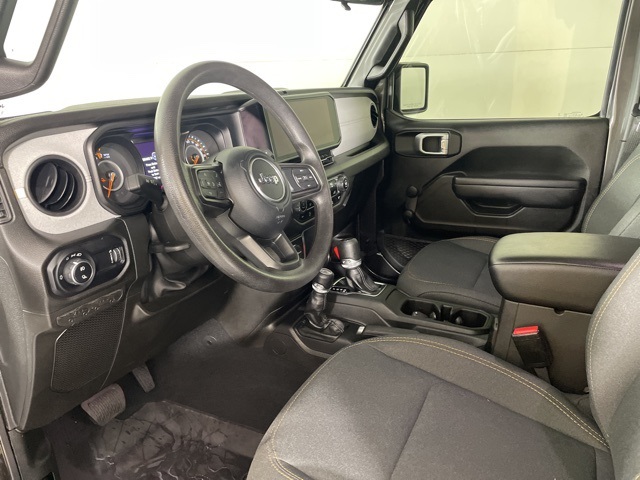 2024 Jeep Gladiator Sport photo 21