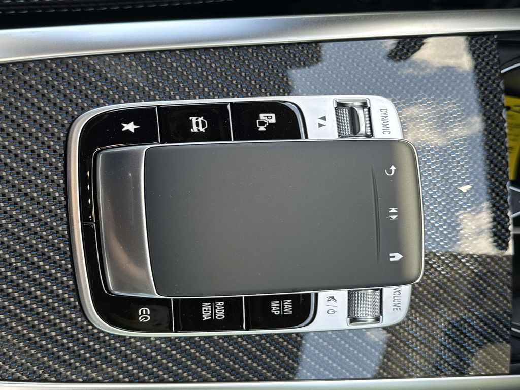 2025 Mercedes Benz G photo 21