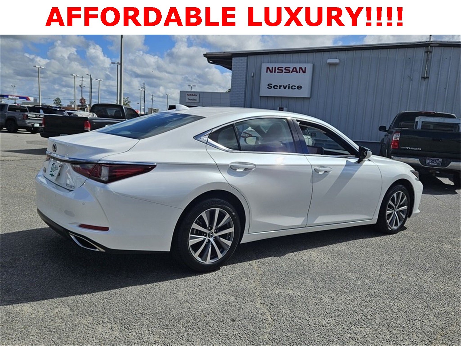 2019 Lexus ES 350's photo