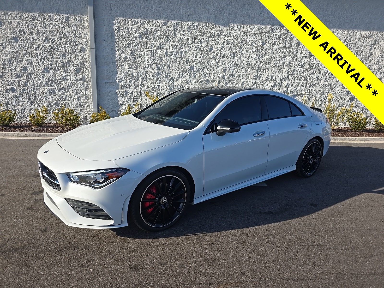 2023 Mercedes-Benz CLA Base's photo